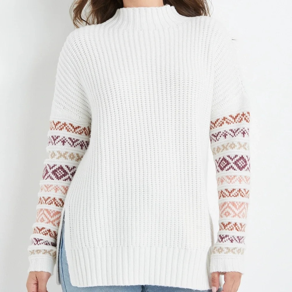 Maurices White Mock Neck Tunic Sweater Fair Isle Sleeve Oversized Small Women’s